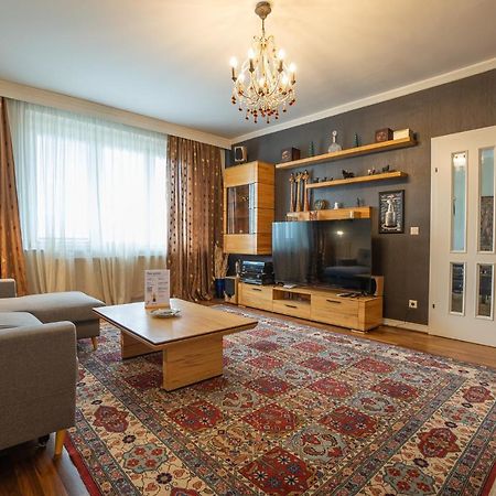 Apartment With A Balcony - 15 Min To City Center فيينا المظهر الخارجي الصورة